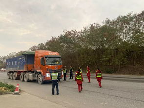 欽州運營公司聯勤聯動警路部門 筑牢入口貨運車輛稱重檢測防線